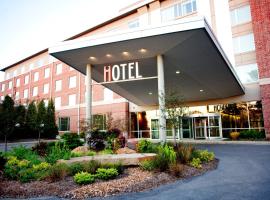 I Hotel and Illinois Conference Center - Champaign: Champaign şehrinde bir otel