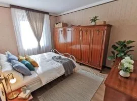 Appartamento Campi Elisi