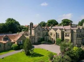Dunsley Hall Country House Hotel