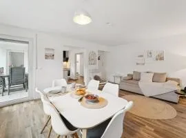 Super gelegene moderne Wohnung mit Garage in der Nähe des Badestrandes