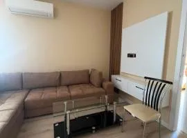Cozy Furnished Apartment Near lake in Pogradec
