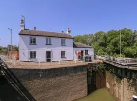 The Lock House