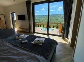 Ubytovanie pod hradom s jacuzzi a saunou