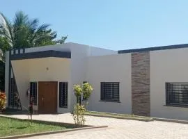 Villa Ampy