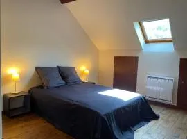 Conques en Rouergue, Grand Vabre, Maison de village, disponible en Août pour 5-6 personnes