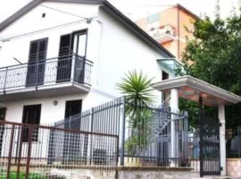 Petrucci House