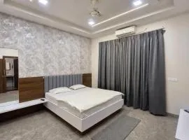 Hotel Keshar Palace Shani Shingnapur
