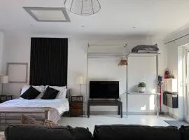 The Hideaway - Secluded Studio Annexe