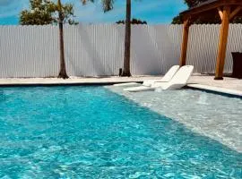 Ila's Beach House Heated Salt Pool Near IMG