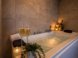 Estudio con jacuzzi y vistas al mar