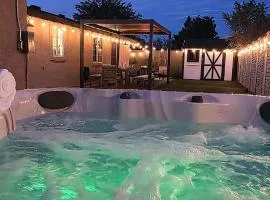 Hot Tub, Game Room, Coffee Bar, Fire Pit, Pancakes