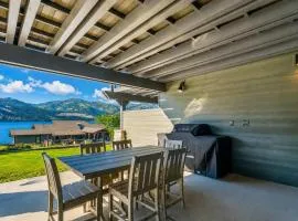 Contemporary Lakefront Condo F1 in Wapato Chelan