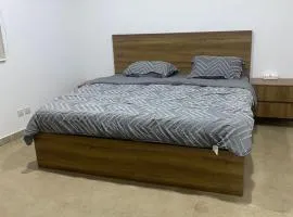 شقه قريبه من مستشفى الملك خالد للعيون