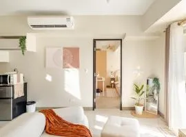 Chelsea ParkPlace Cozy 1BR Suite Amenity Floor Workcation-ready