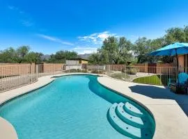 7 Mi to Saguaro Nat’l Park! Mtn-View Haven w/ Pool