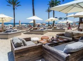 Apt Playa Bossa Ushuaia beachfront, reliable host