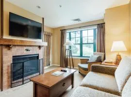 Walk to Waterpark Mtn Views Pool Hot Tub 316