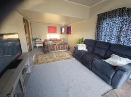 Affordable Private Pit Stop - Te Horo Beach