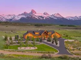 Luxe Teton View Log Cabin Hot Tub Large Groups