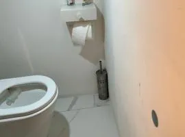 Chambre de 1,30 cm de hauteur Bruxelles midi