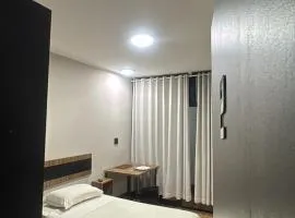 Quarto Personalizado Individual aconchegante novo no coração da cidade -Ufla- restaurantes e padaria