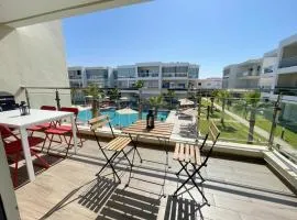 2BR Pool View Kids Pool & Gym 6 Min to Beach