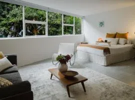 The Light Loft Bright Studio in Condesa