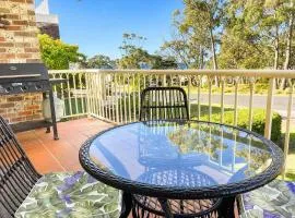 Birchgrove Collers Beach - pet-friendly apartment