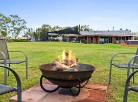 Heavenly Hideaway at Lovedale with Private Pool and Spa