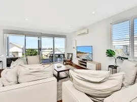 Bombora Beach House at Caves Beach