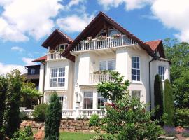 Pension zur Weinlaube, hotel a Bornheim