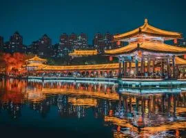 Atour Light Hotel Xi'an Qujiang MixC
