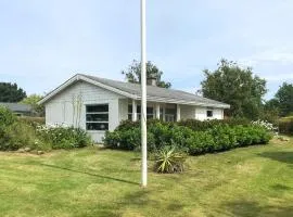 2 Bedroom Gorgeous Home In Svendborg