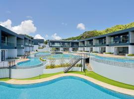 Elite Suites Villas Maikhao Phuket, hôtel à Mai Khao Beach
