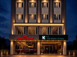 Hotel The Katra Avenue، فندق في كاترا