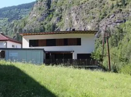 Modern apartment in the Tyrolean mountains