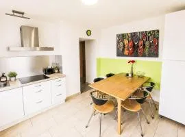 Apartment Wohnung Gartenblick by Interhome