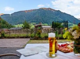 Carolines Appartement Au - Bergblick, Terrasse, Parkplatz, zentraler Punkt zum Ski- und Wandergebiet, Hund willkommen - ideal für Familien und naturverbundene Paare