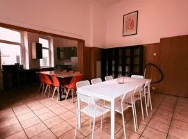 B23 Hostel für max 16 I 2 Bäder I große Küche I WLAN I Parken
