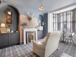 Railway Retreat 1BR By Stay With Us