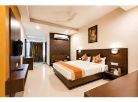 Hotel Park Premium With Restaurant & Banquet Ujjain - By D S Stay Group