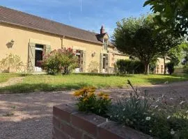 Maison de charme avec jardin au bord du canal