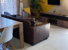 Tumi's Home away- 3 Bedroom
