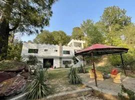 Dera Qazi Guest House at Pir Sahb