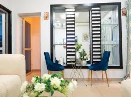 Appartement meublé avec cour extérieure privé à Bastos