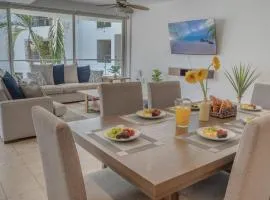 NITTA 108 Pool & Partial Sea View - Bright Condo
