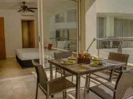 NITTA 207 Cozy Ocean Breeze Apartment in the Beach