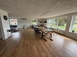 Holiday Home Eeske - 4km from the sea by Interhome
