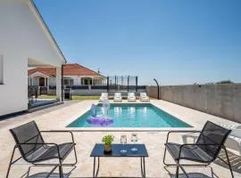 Holiday Home Vila Nik by Interhome