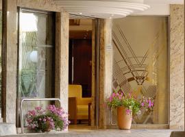 Residence Club Inn, bed & breakfast στη Νίκαια